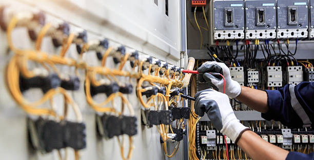 Professional Electrician technician working in Auburn, GA